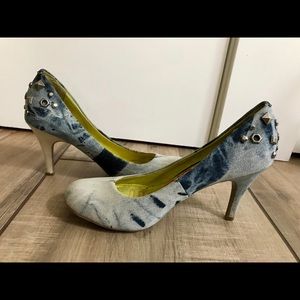 Kensie pumps